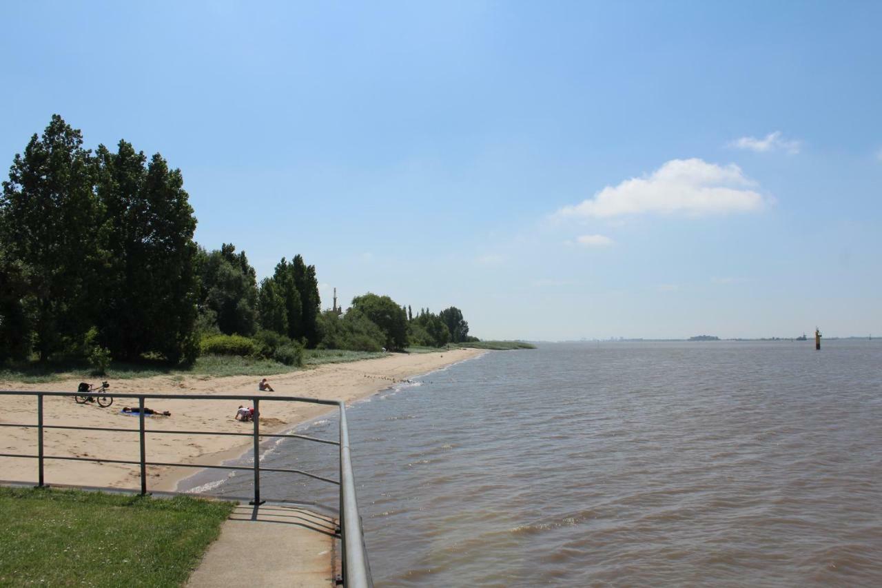 Ferienwohnungen-Deichgraf Loxstedt Exteriör bild
